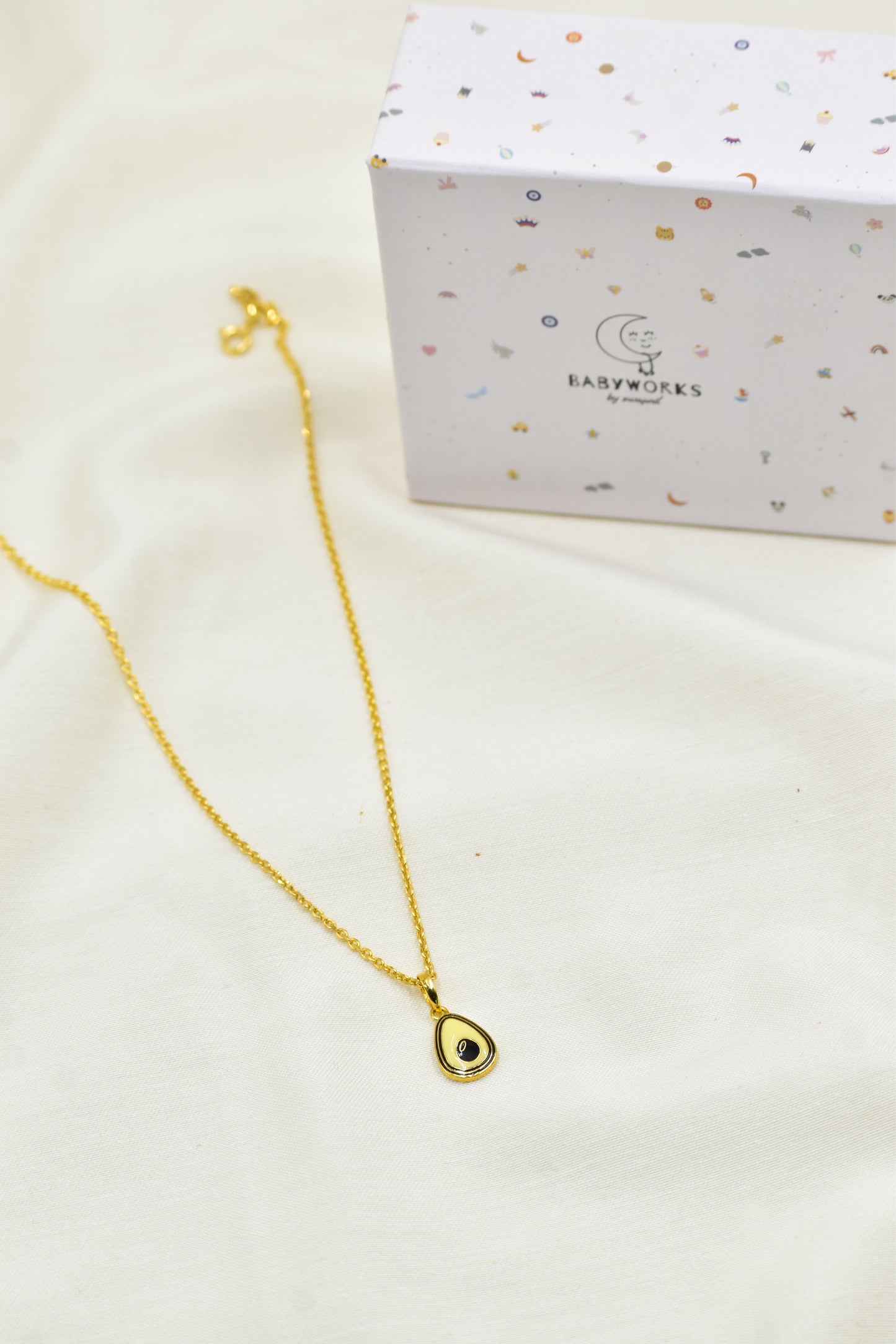 Avocado Silver Pendant With Chain