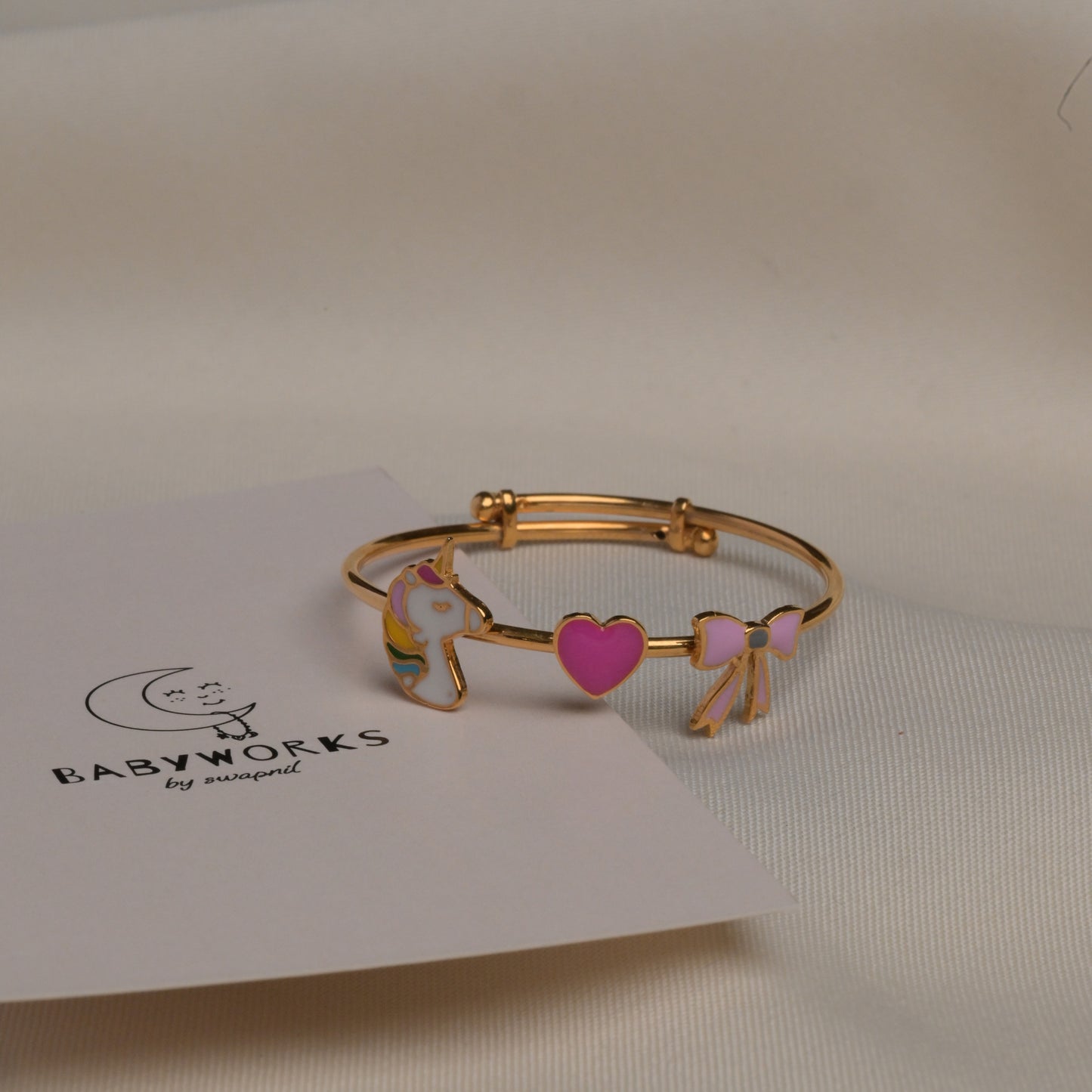 Unicorn Heart Bow Silver Kada