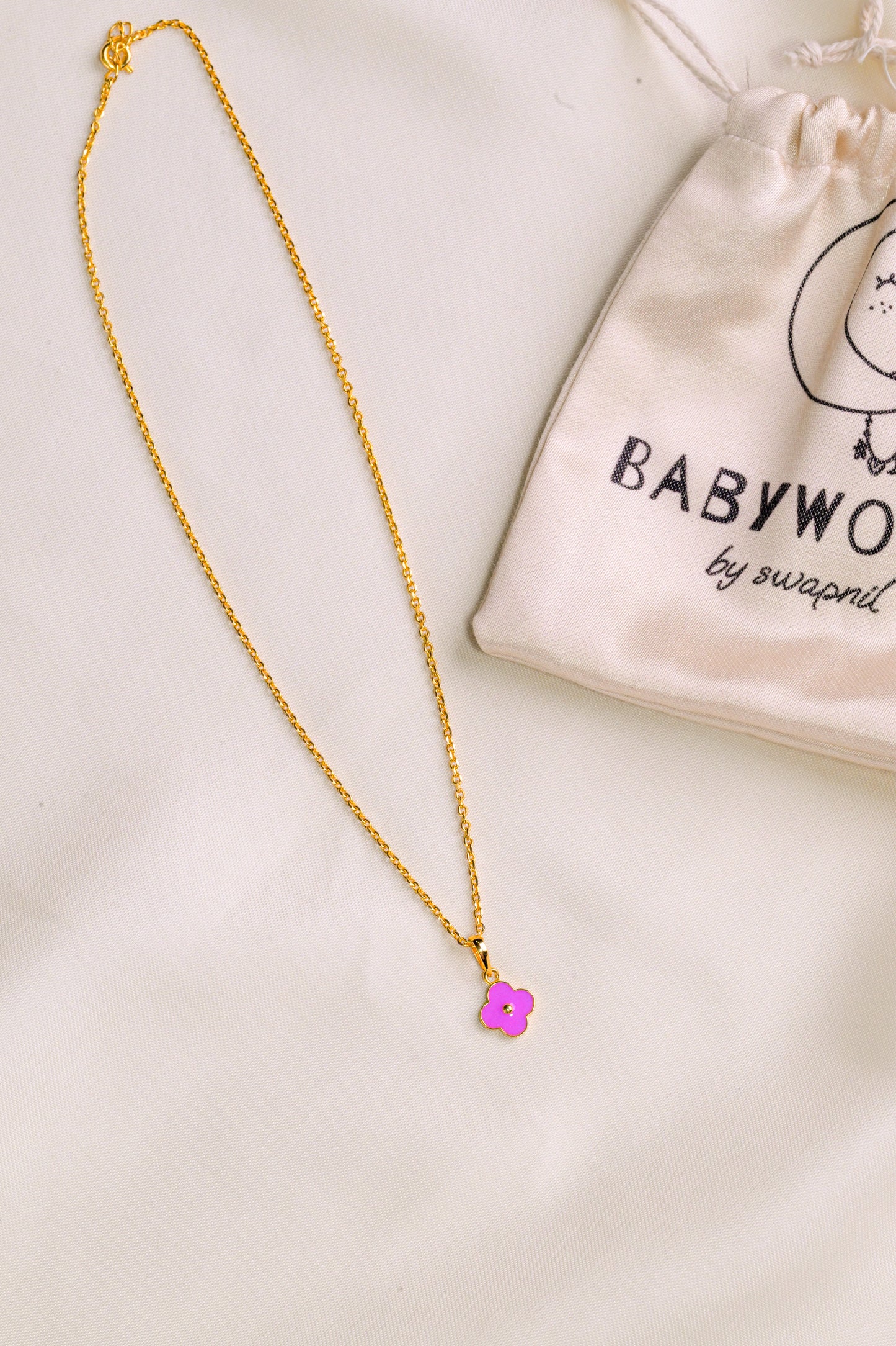 Clover Silver Pendant With Chain