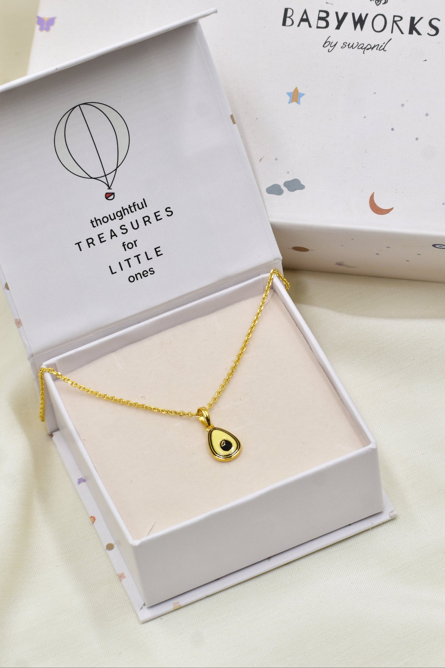 Avocado Silver Pendant With Chain