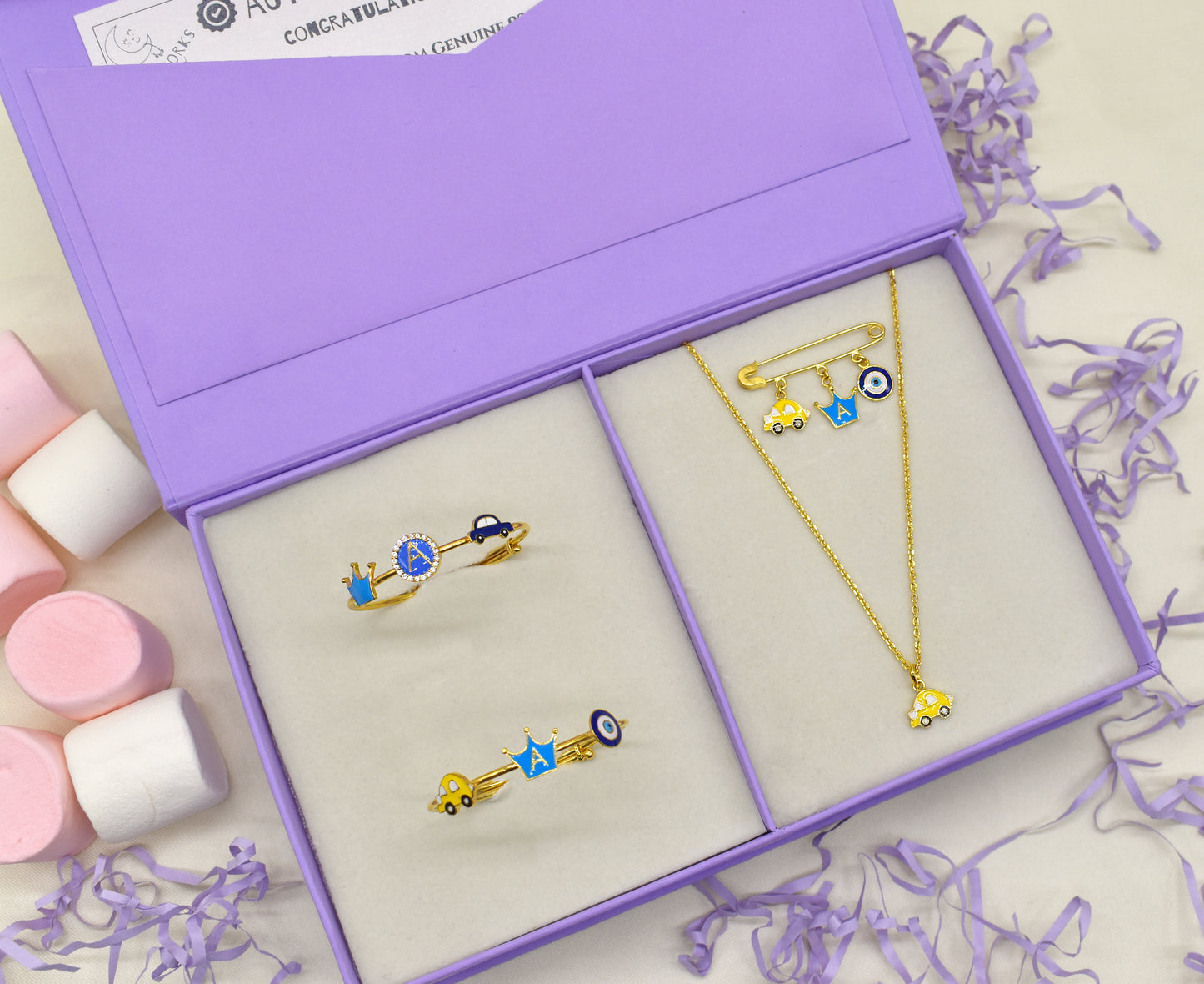 Gift Box With Kada's , Lapel Pin & Pendant Chain