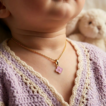 Clover Silver Pendant With Chain