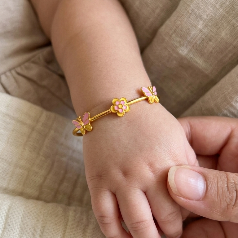 The Elegant Garden Silver Kada