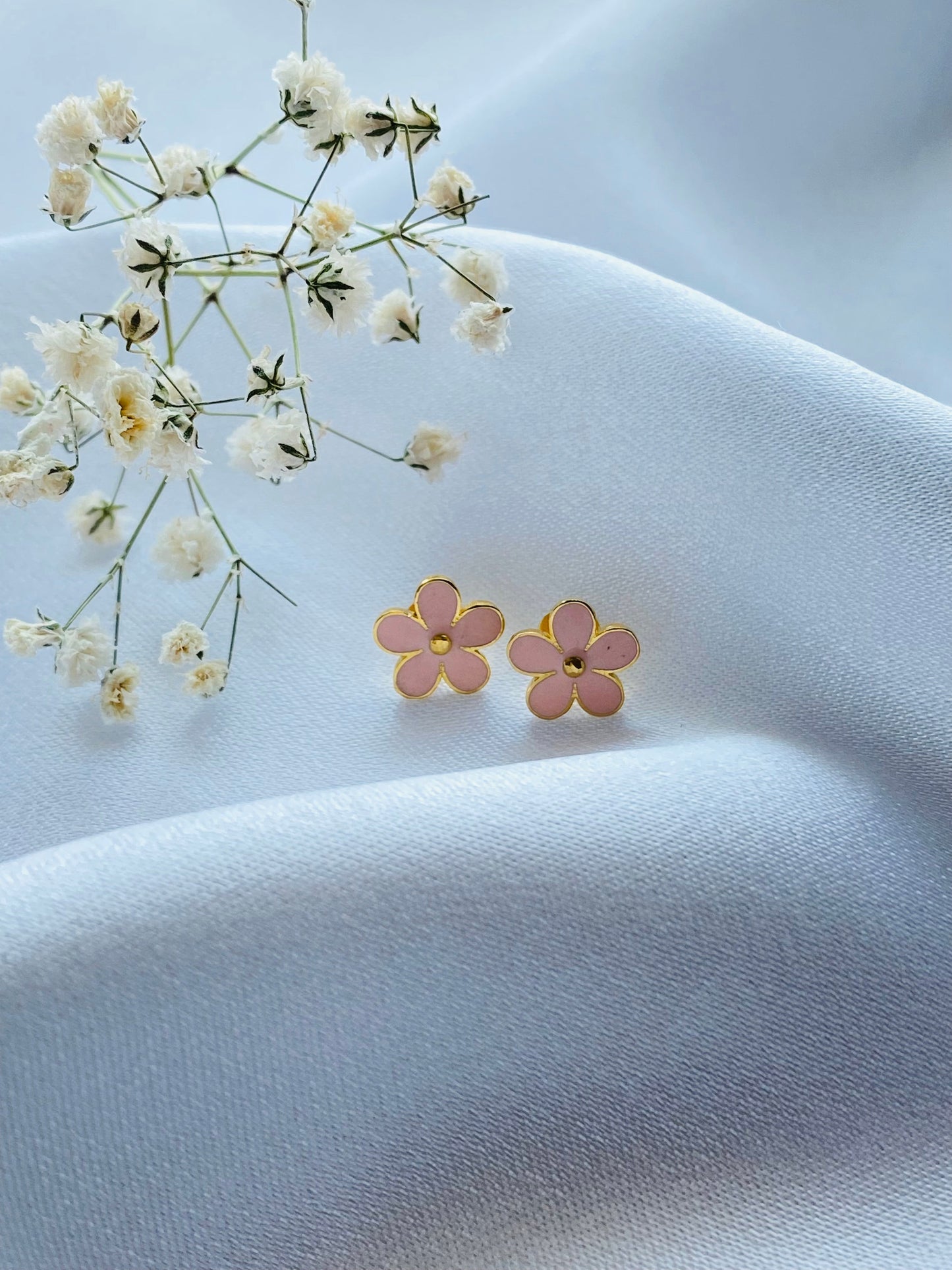 Fabulous Flower Earrings Silver